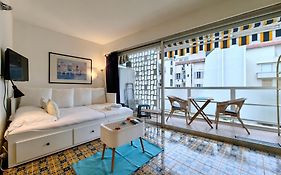 Studio Royal Lux By Booking Guys